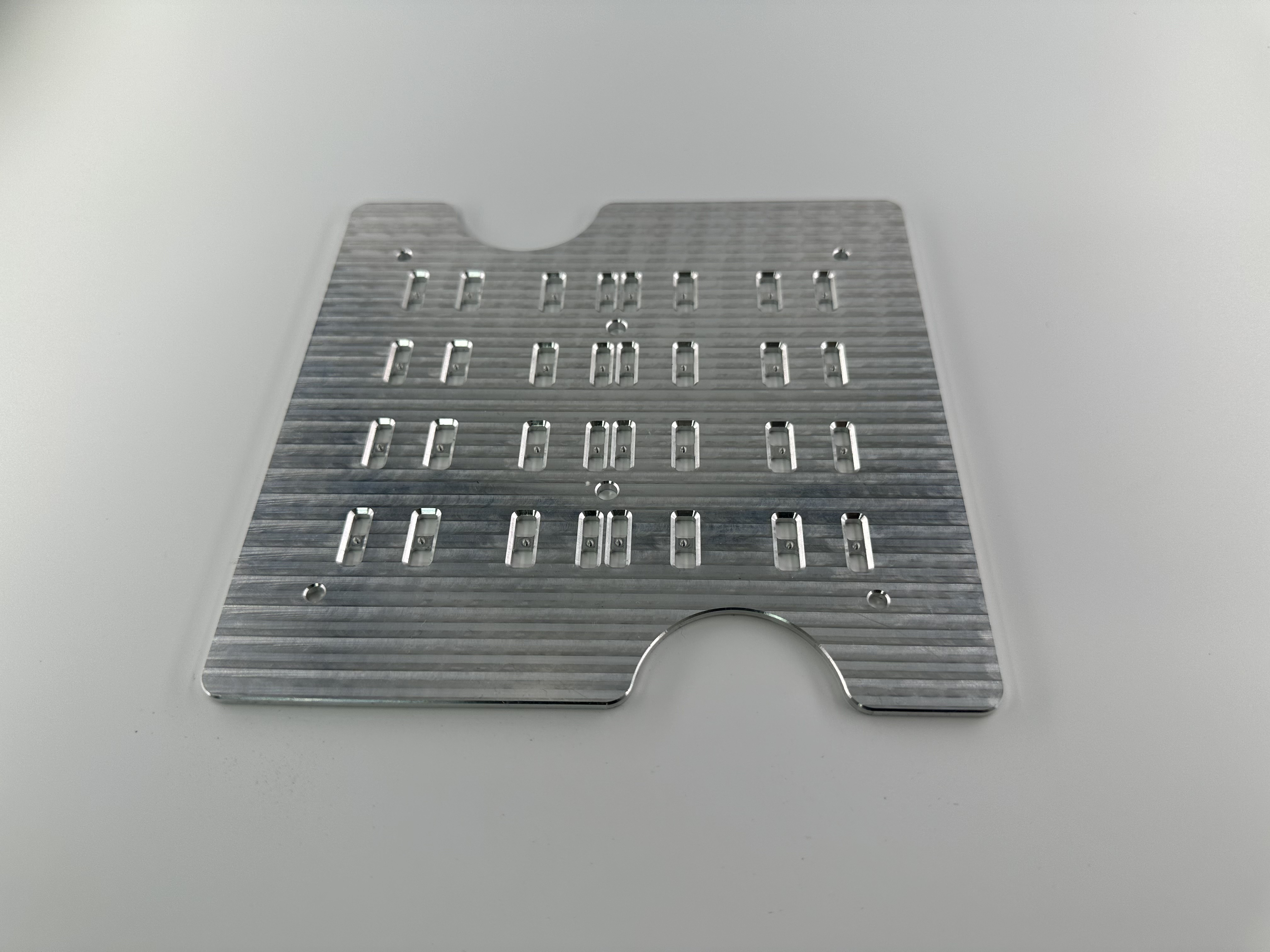 High Quality Customized Charging Tray Strict Tolerance Low MOQ Rapid Prototyping via CNC Machining Drilling Wire EDM